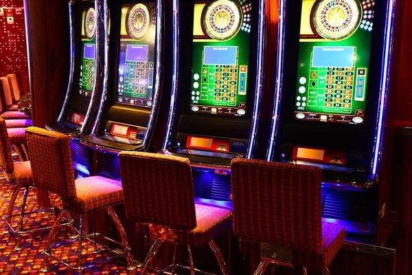jasa toto app showing live dealer blackjack table and payment options